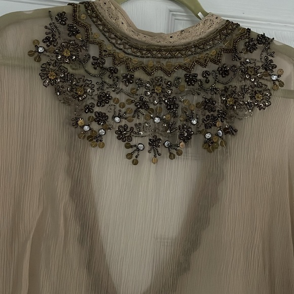 Kimchi Blue Sheer Beautiful Top - Picture 2 of 10